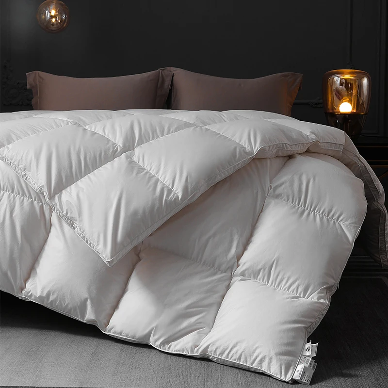 2023 Original New high-end thick goose down quilts not adulterated filled with real 95% white goose down for autumn winter